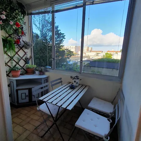 Medipole T2 Avec Un Garage Gratuit Sur Place, 16min A Centre Lyon En Metro A Apartment Villeurbanne